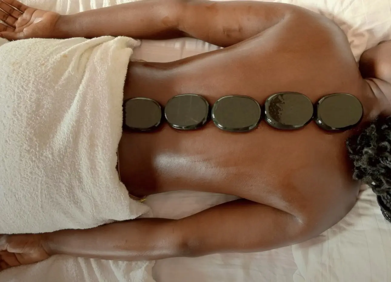 Hot stone massage service at NOAZ Hotel Kampala